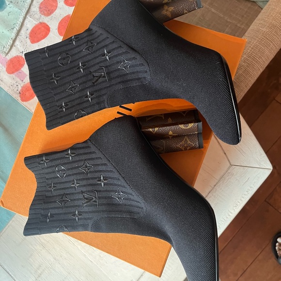 Louis Vuitton Booties - Picture 2 of 8